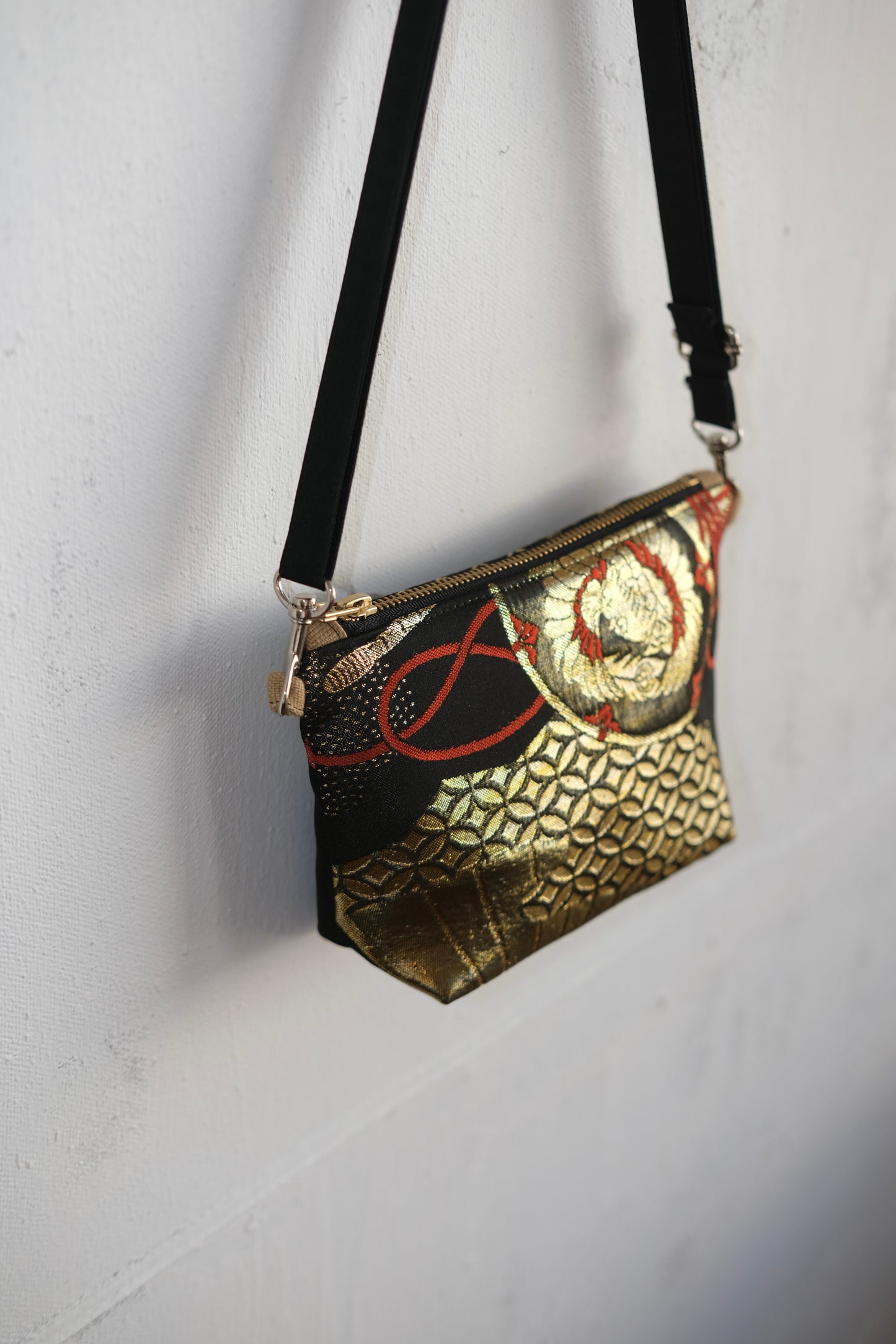 Obi Crossbody Pouch S